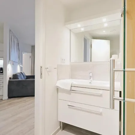 2 Bedroom Awesome In Travemuende Apartment